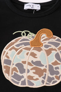 Black camouflage pumpkin applique bloomer set