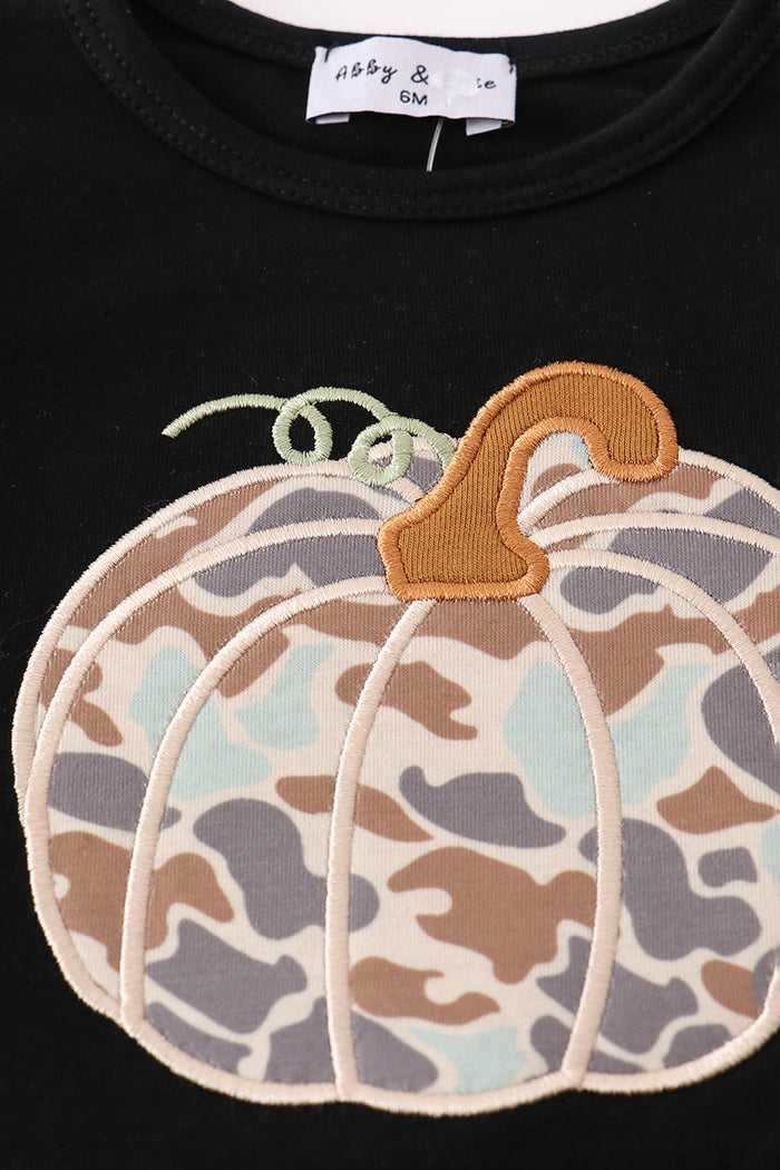 Black camouflage pumpkin applique bloomer set