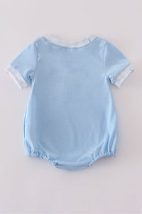 Blue flag embroidery bubble